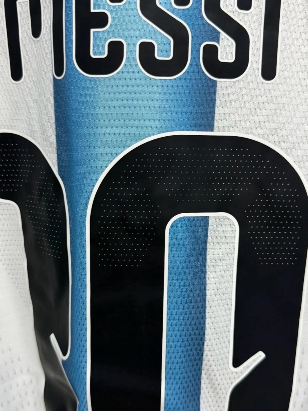 MESSI 2026 world cup Argentina #10 Home Jersey - White & Light Blue - Picture 4 of 4